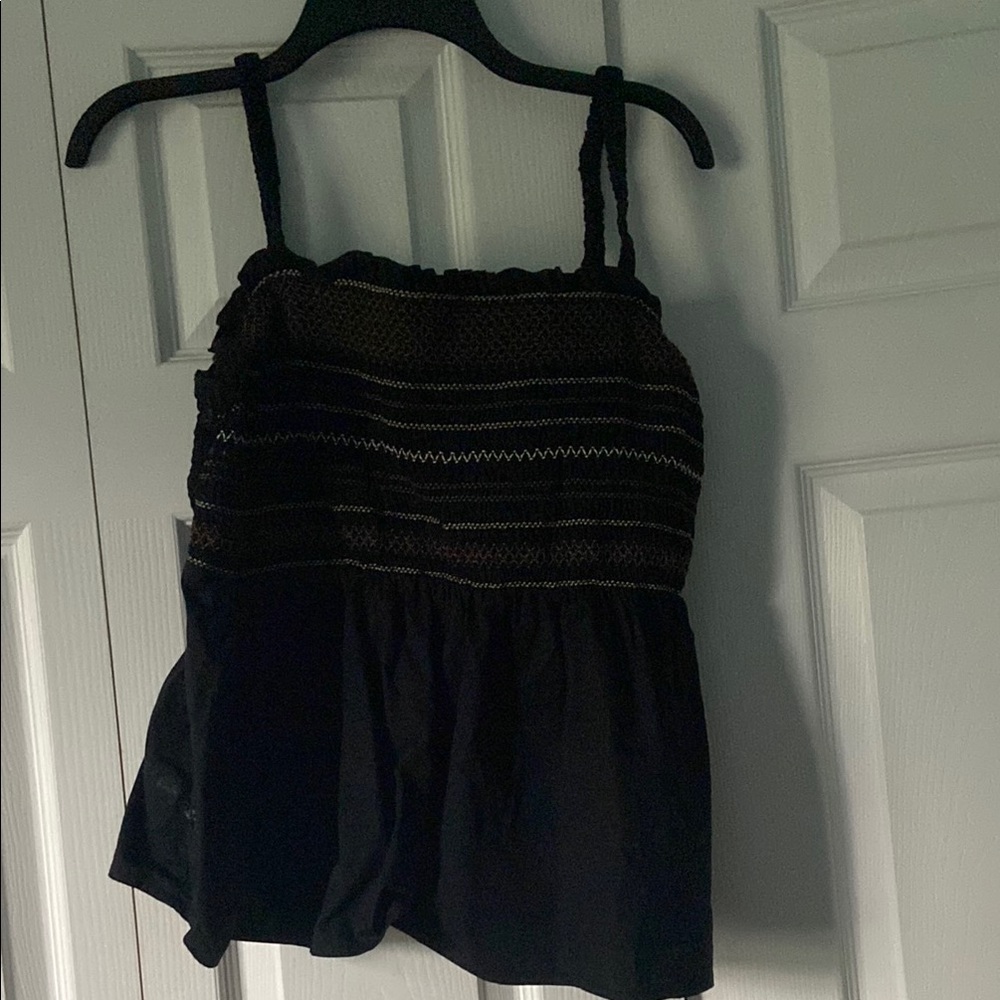 Old Navy Black Top with Zigzag Design